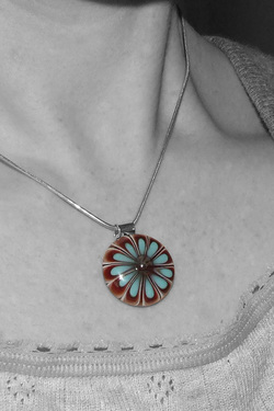 Cabochon Pendant made from Glass and Silver